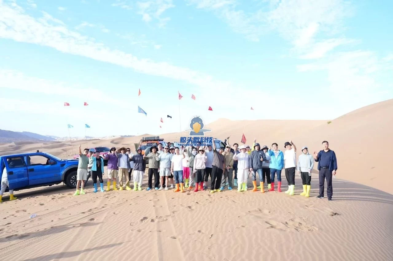 المغامرة في قلب الصحراء المغامرة في قلب الصحراء