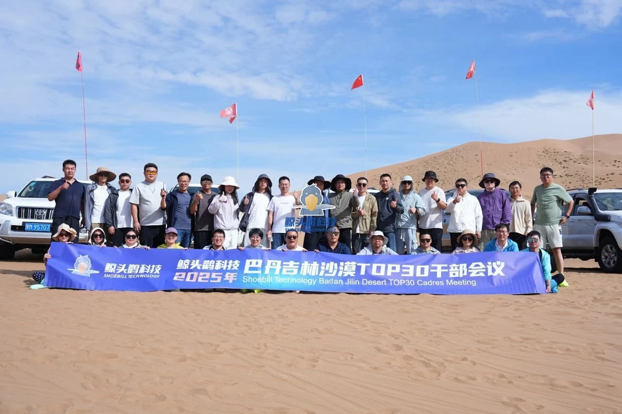 المغامرة في قلب الصحراء المغامرة في قلب الصحراء