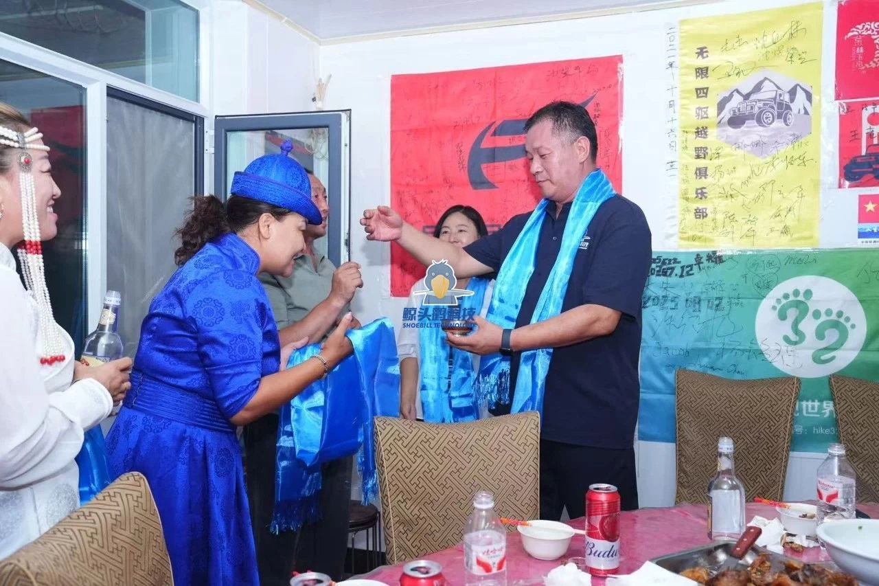 معسكر تشينغهاي زي الصحراوي معسكر تشينغهاي زي الصحراوي